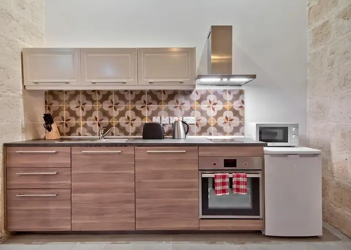 Apartment Old 2 By Vallettastay *