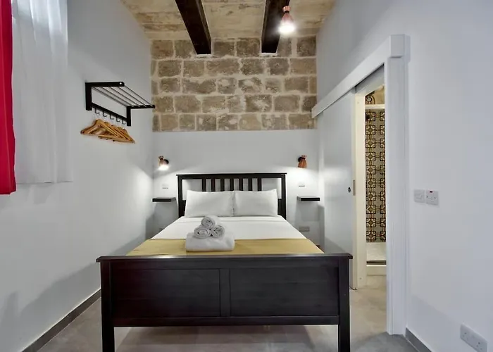 Old 2 By Vallettastay